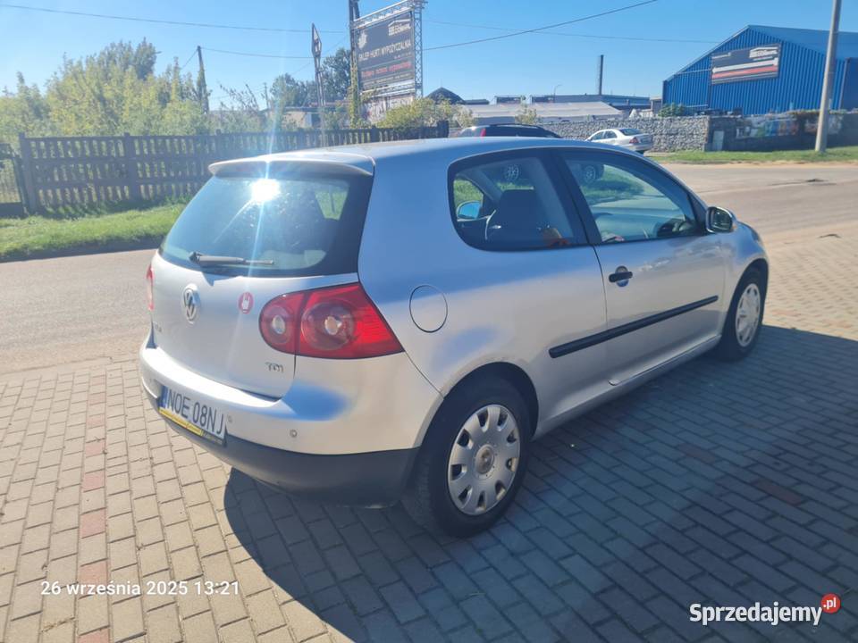 GOLF 5 SPRAWNY Z OPŁATAMI 2004r