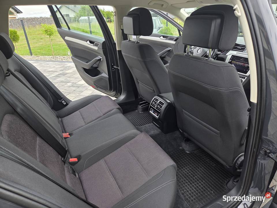 Volkswagen Passat B8 Full Led 14 Benzyna Kombi