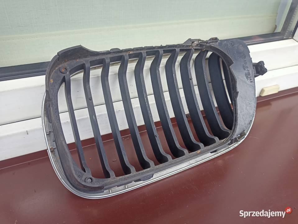 BMW E46 nerka grill atrapa przednia prawa Sieradz