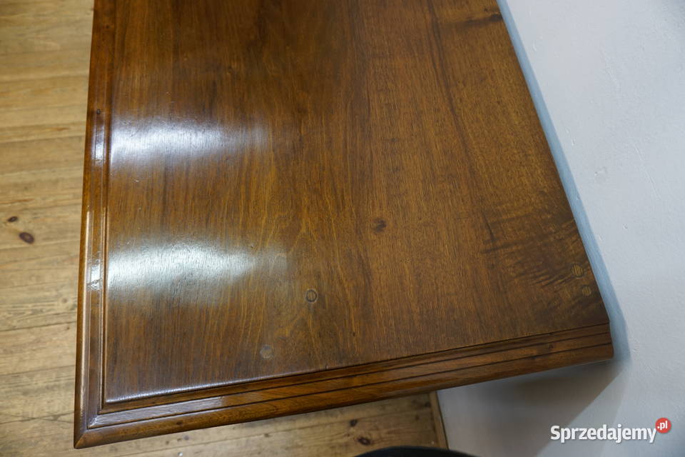 BOGATO RZEŹBIONA KOMODA TRZYDRZWIOWA ORZECH Niemcza