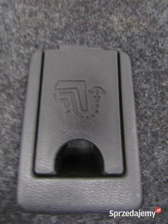 KANAPA FOTELE OPARCIA TYLNE TYŁ TOYOTA YARIS III sprzedam