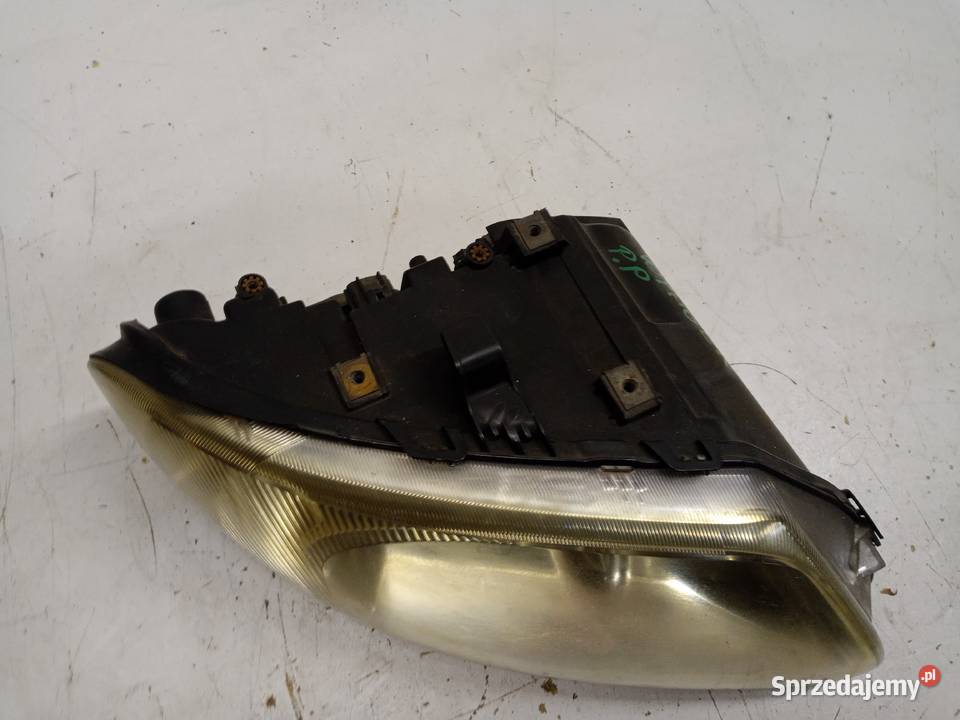 CHRYSLER VOYAGER lampa reflektor prawy przód Bydgoszcz