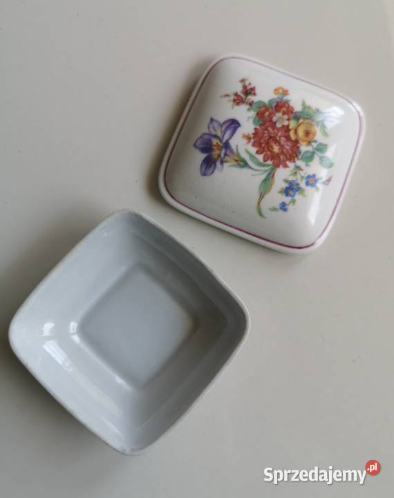 Puzderko porcelanowe vintage