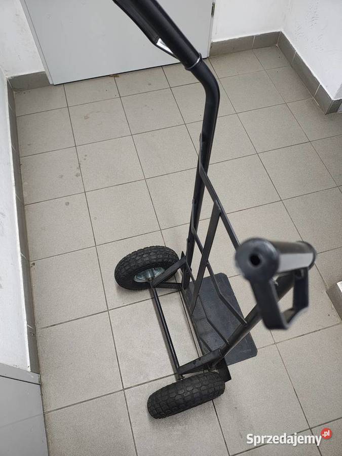 Wózek dwukołowy do wożenia towaru Bochnia