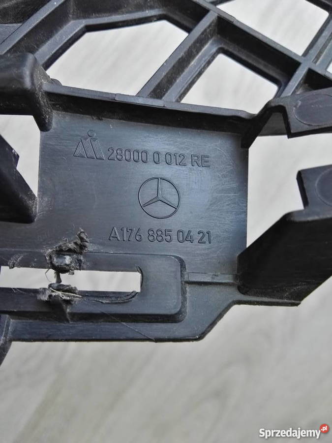 MERCEDES AKlasa W176 Prawy Ślizg Zderzaka Przód wielkopolskie Międzychód
