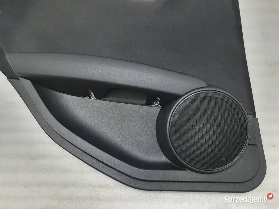 TAPICERKA DRZWI LEWY TYŁ MERCEDES W204