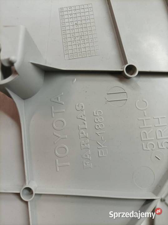 OSŁONA SŁUPKA C LEWA PRAWA KPL SEDAN E16 E17 E18 Osłony i zaślepki