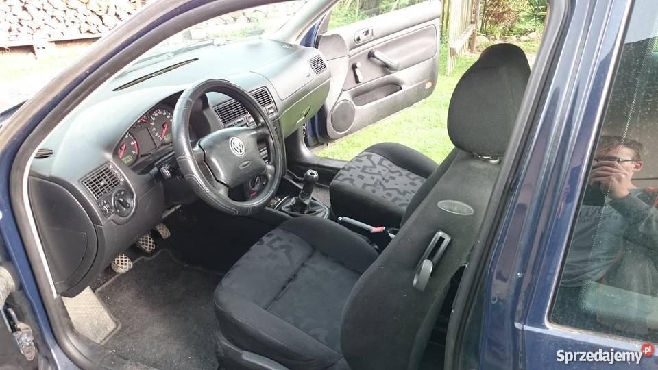 VW Golf 4 14 benzyna 16V 1998 1400cm3 dolnośląskie Podgórzyn
