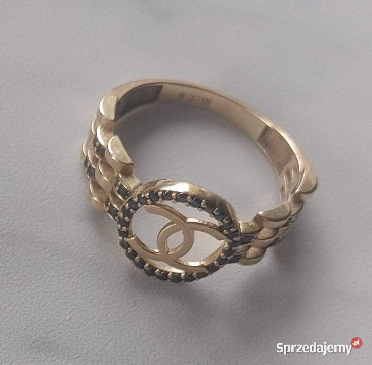 Pierścień czarne cyrkonie złoto 375 złoto Pierścionki małopolskie