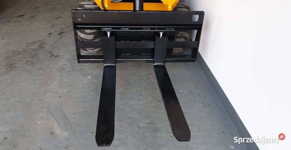 Nowa Mini ładowarka kołowa 323S BRIGGS 23 Koparko ładowarki podkarpackie Rzeszów