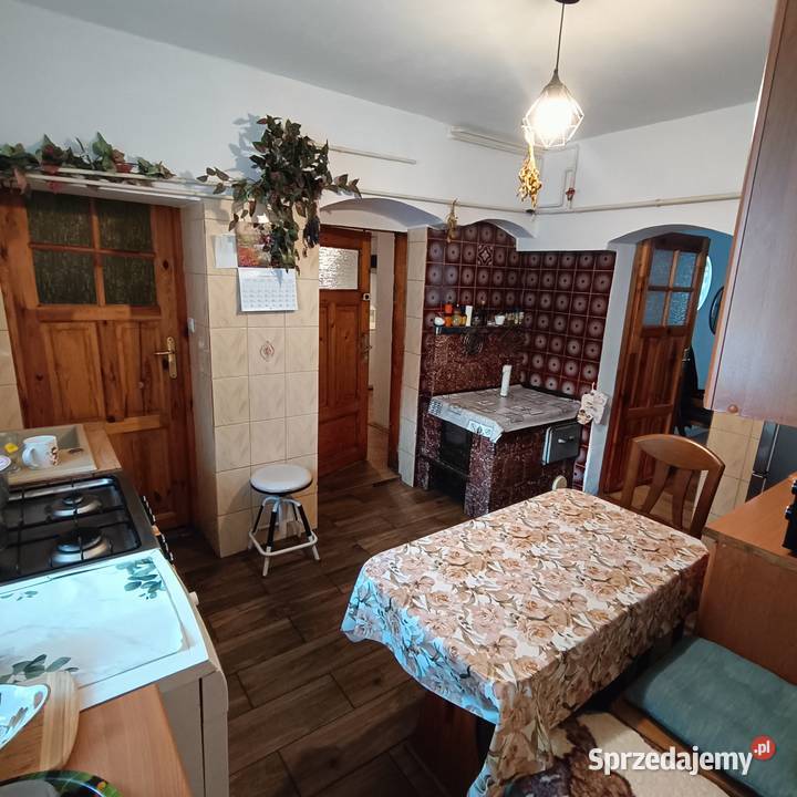 Pięknie położony dom z zabudowaniami Chromiec