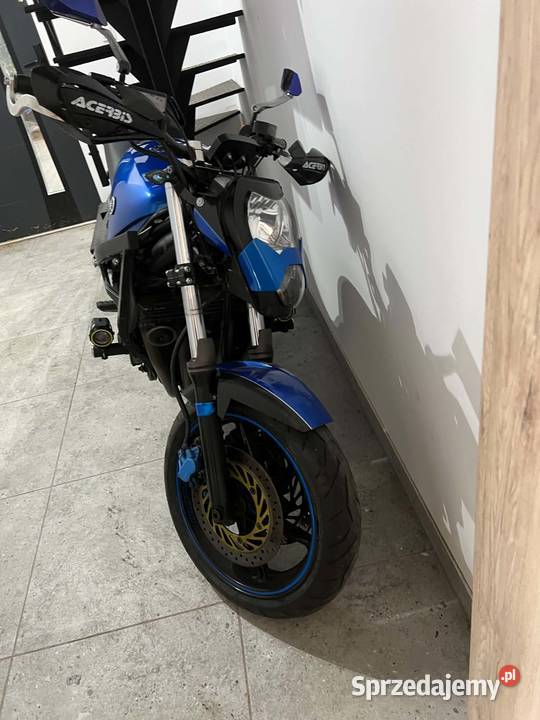 Yamaha XJR 1300 Custom