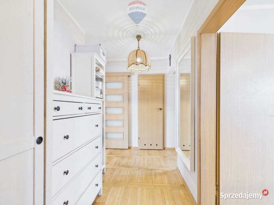 3pokojowe mieszkanie z loggią Gdynia Cisowa