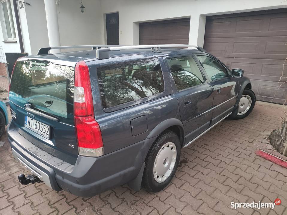 Volvo XC70 rej na 7 osób uszkodzony 2401cm3 Warszawa