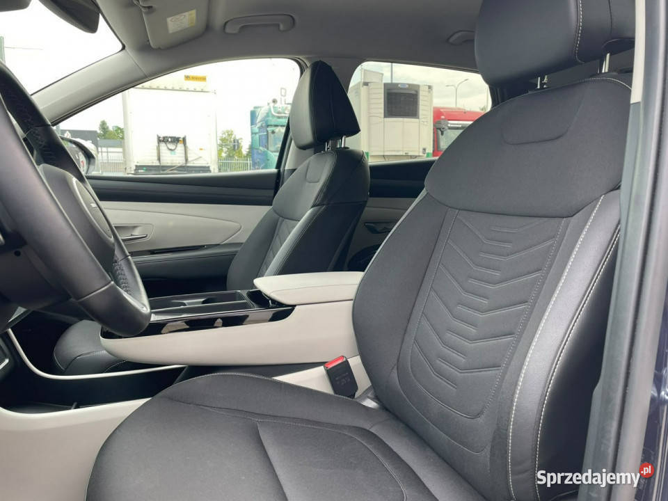Hyundai Tucson 16 CRDi 48V Executive 2WD DCT komputer pokładowy