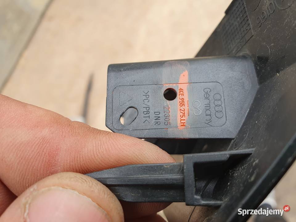 AUDI ETRON 4KE ZAŚLEPKA SPRYSKIWACZA LEWA Międzychód