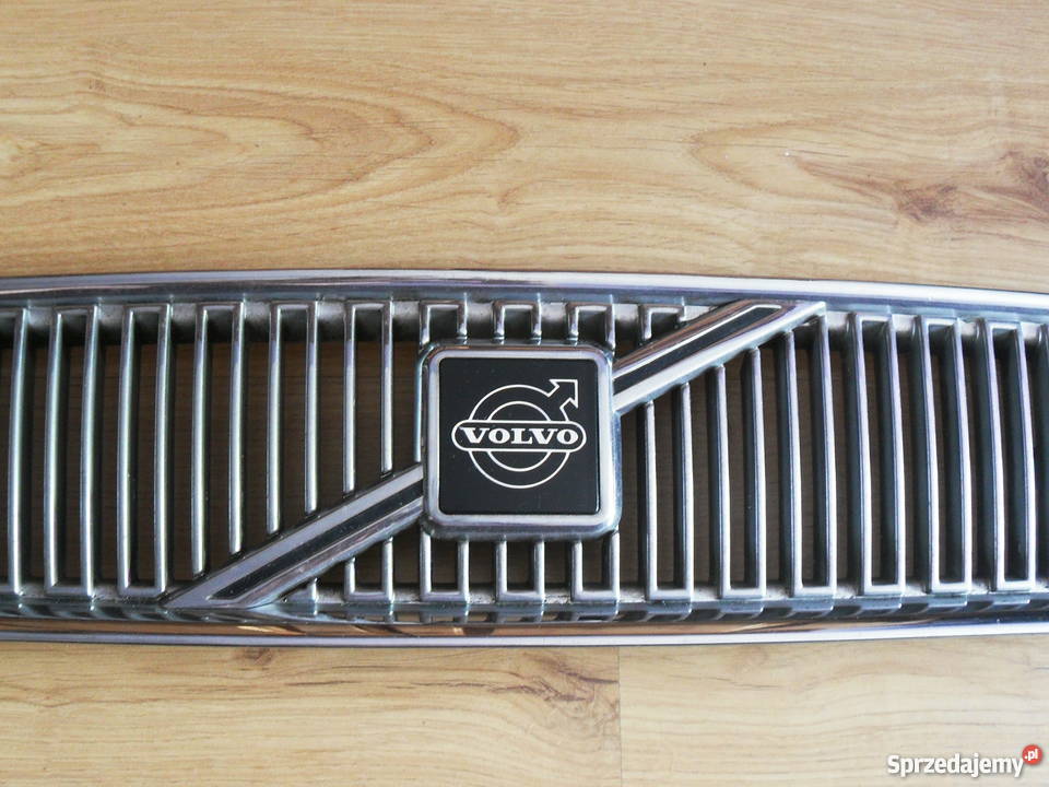 VOLVO V 40 przednia atrapa gril osobowe Konin