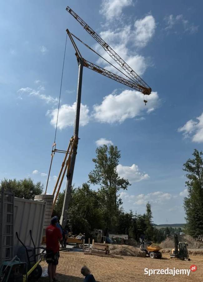 Żuraw budowlany dźwig budowlany dekarski prace Poznań