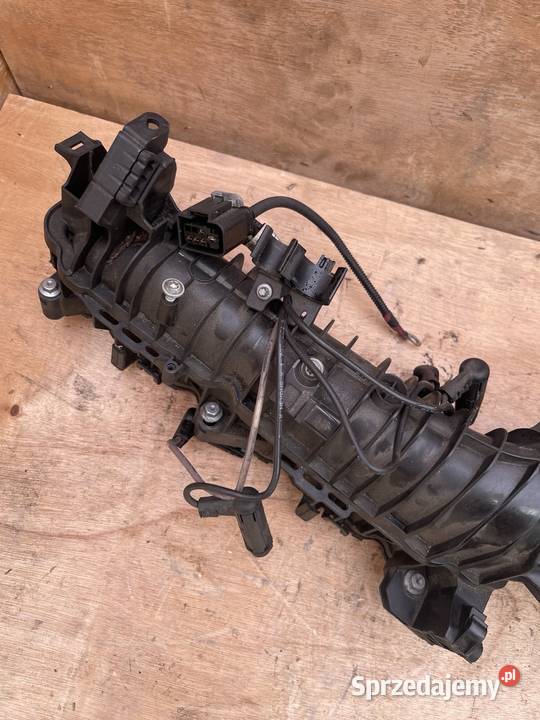 Kolektor BMW E90 F10 F20 F30 bez klapek 318D Pozostałe Pozostałe Stalowa Wola