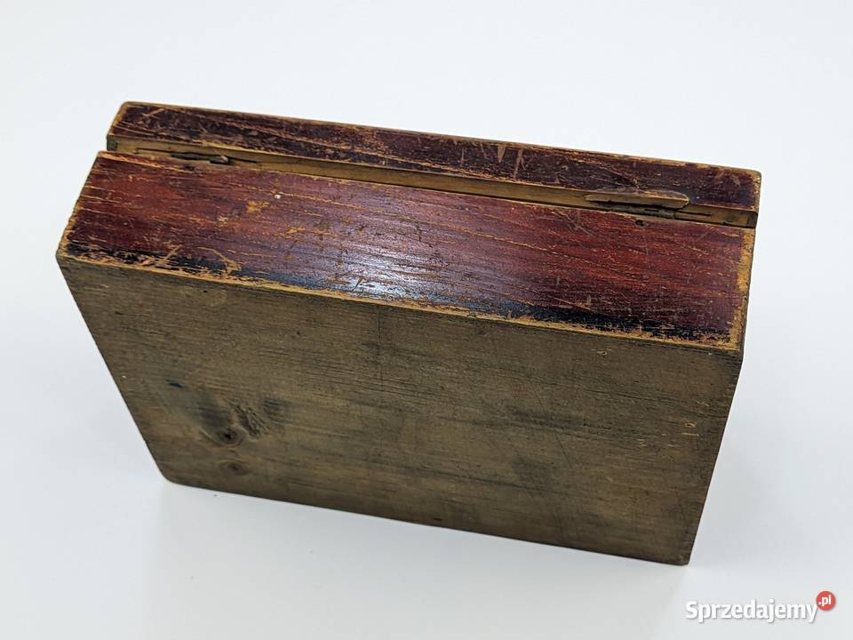 Pudełko drewniane rzeźbione 20x14 Warszawa