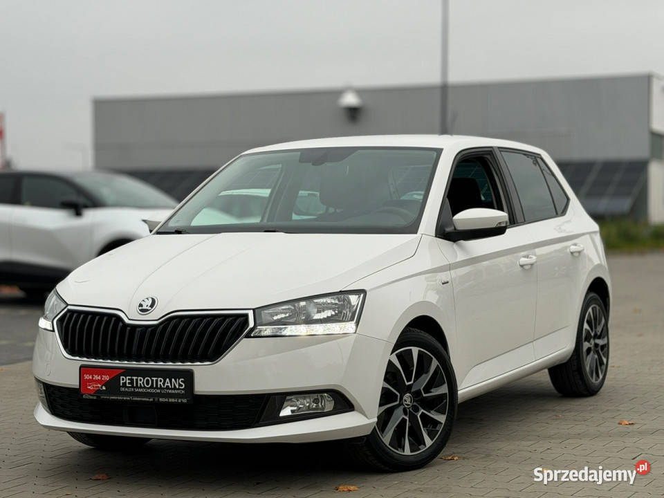 koda Fabia 10 95 LED Wersja Drive 125 Samochody osobowe