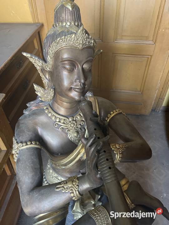 Wielki Budda z brązu Wyposażenie wnętrz dolnośląskie