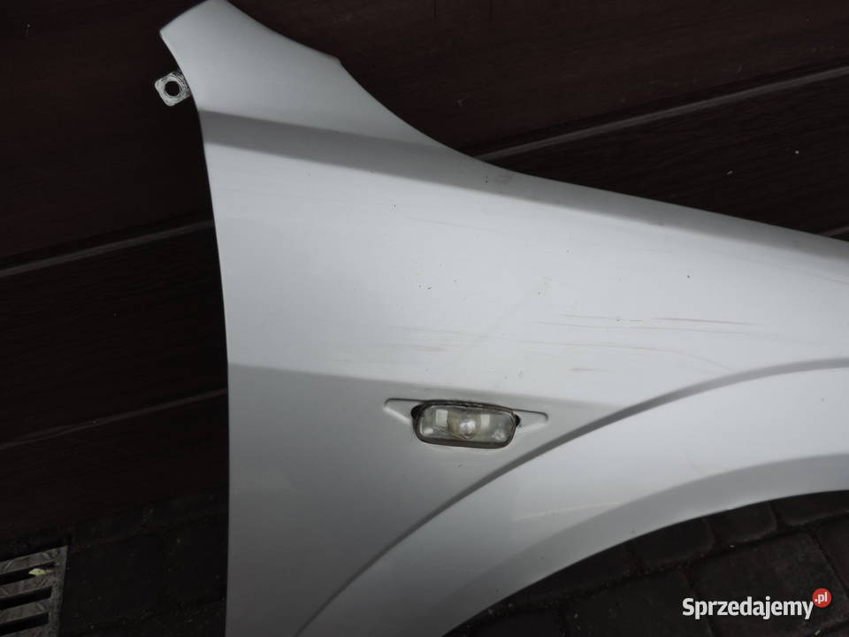 BŁOTNIK PRAWY PRZÓD FORD MONDEO MK3 KOLOR 60 sprzedam