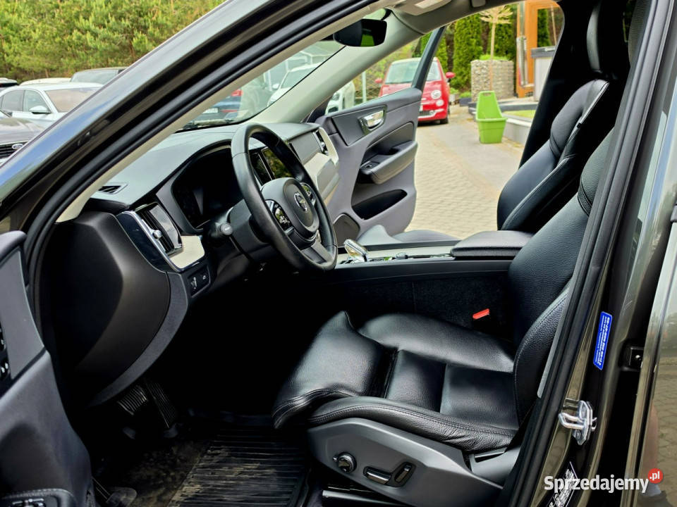Volvo XC 60 B4 20 Benzyna 197 Insciption Salon I Rok produkcji 2020 Skępe