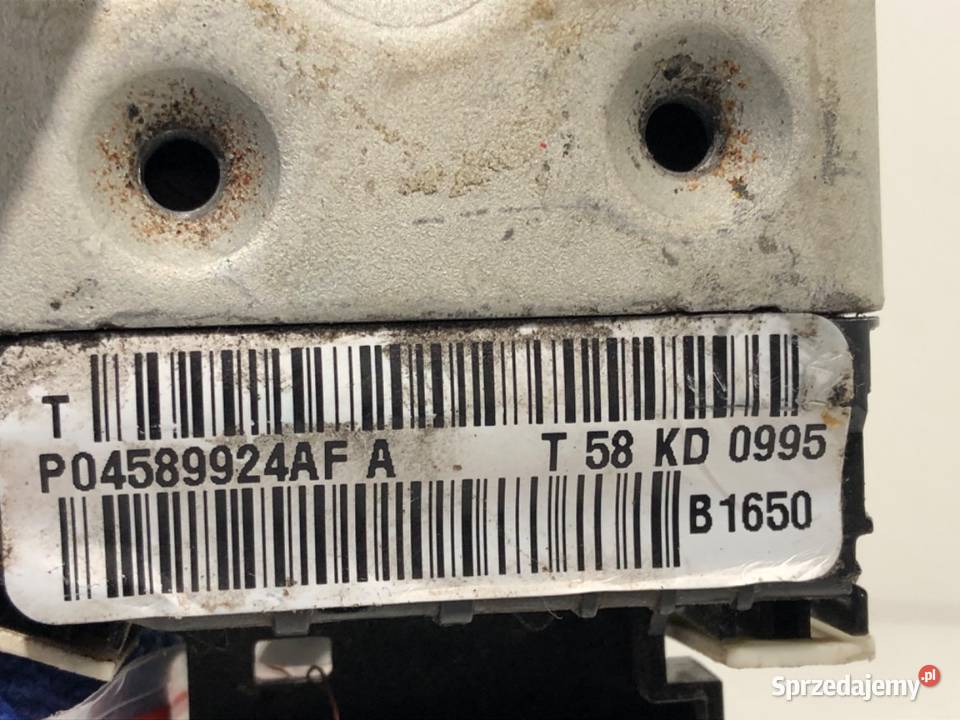 ZAMEK DRZWI PRAWY PRZÓD JEEP GRAND CHEROKEE WK osobowe