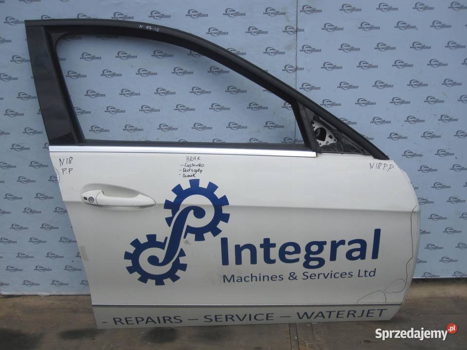 MERCEDES E IV W212 12r drzwi prawe przód