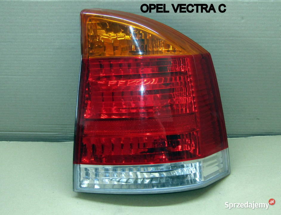 LAMPA TYLNA PRAWA OPEL VECTRA C HB 13130644 Mysłaków