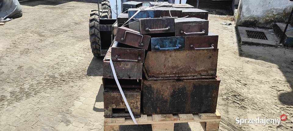 Metalowe skrzynki kasetki sprzedam