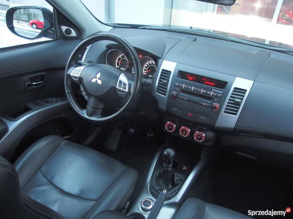 Na sprzedaż Mitsubishi Outlander 2010 nieuszkodzony Outlander mazowieckie Warszawa
