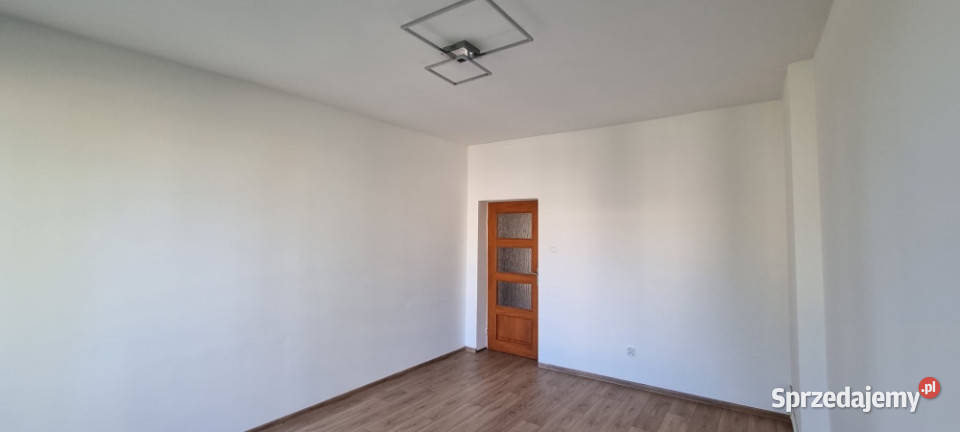 Dwupokojowe mieszkanie z balkonem i piwnicą o Ruda Śląska