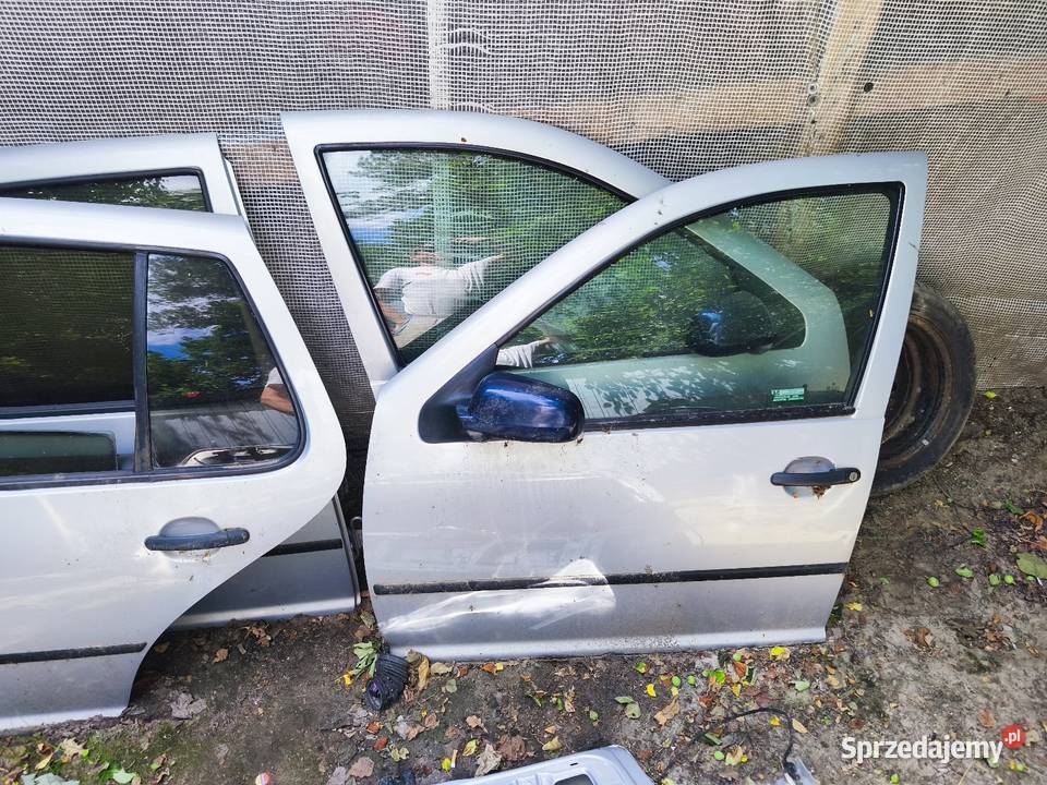 Volkswagen Golf 4 drzwi klapa Kraśnik