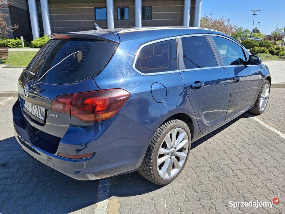 Opel Astra J 17 CDTI Sports Tourer