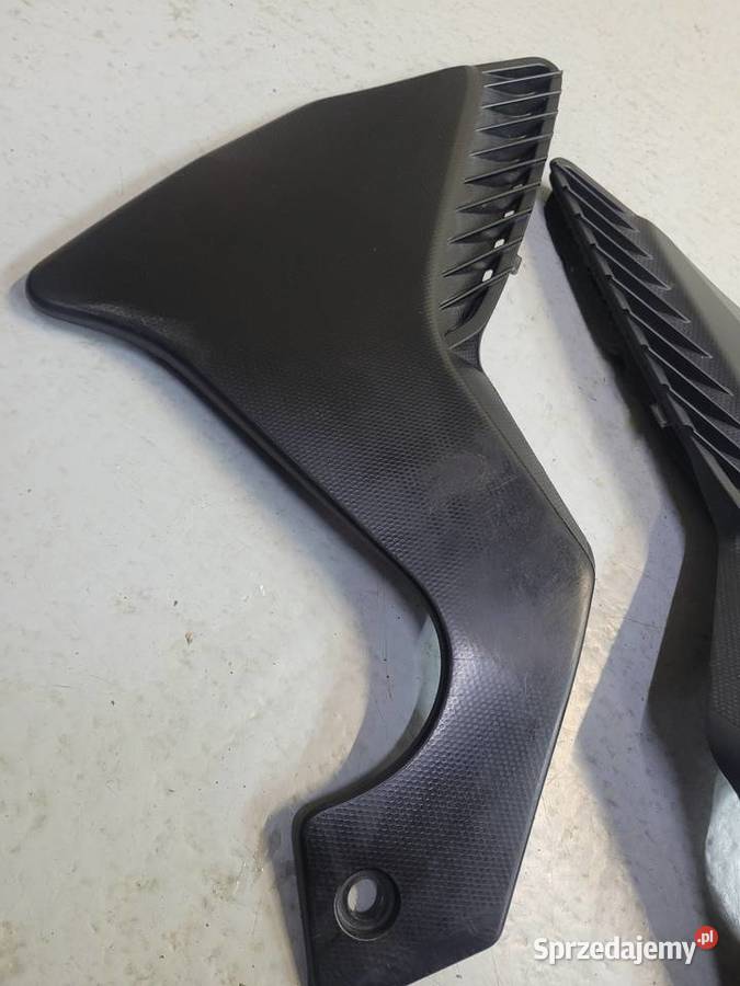 Honda VFR 1200 F bok osłona rsmy plastik owiewka Nowy Tomyśl