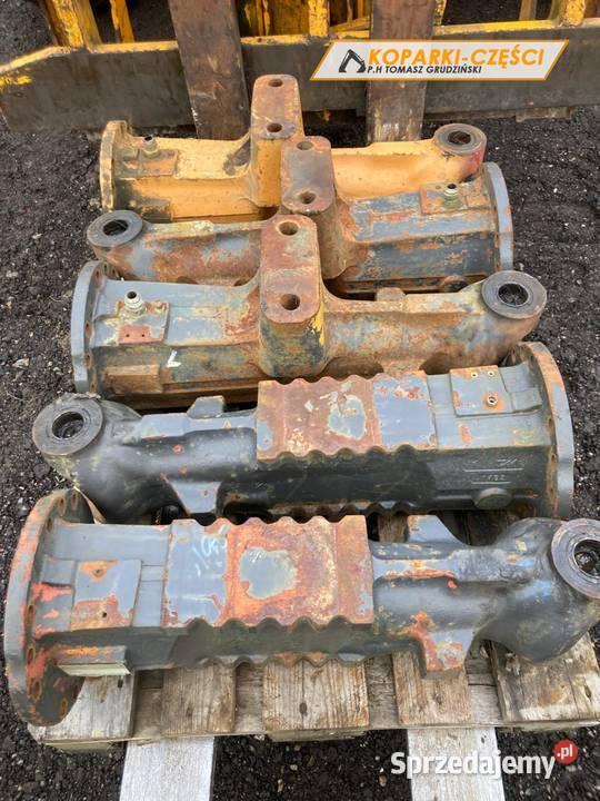 Obudowa mostu tylnego Holland LB 115 CASE 695 Kosakowo