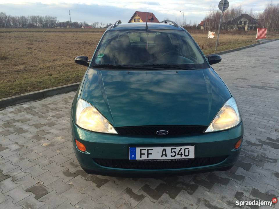 Nieuszkodzony Ford Focus zielony 1800cm3 Piaseczno
