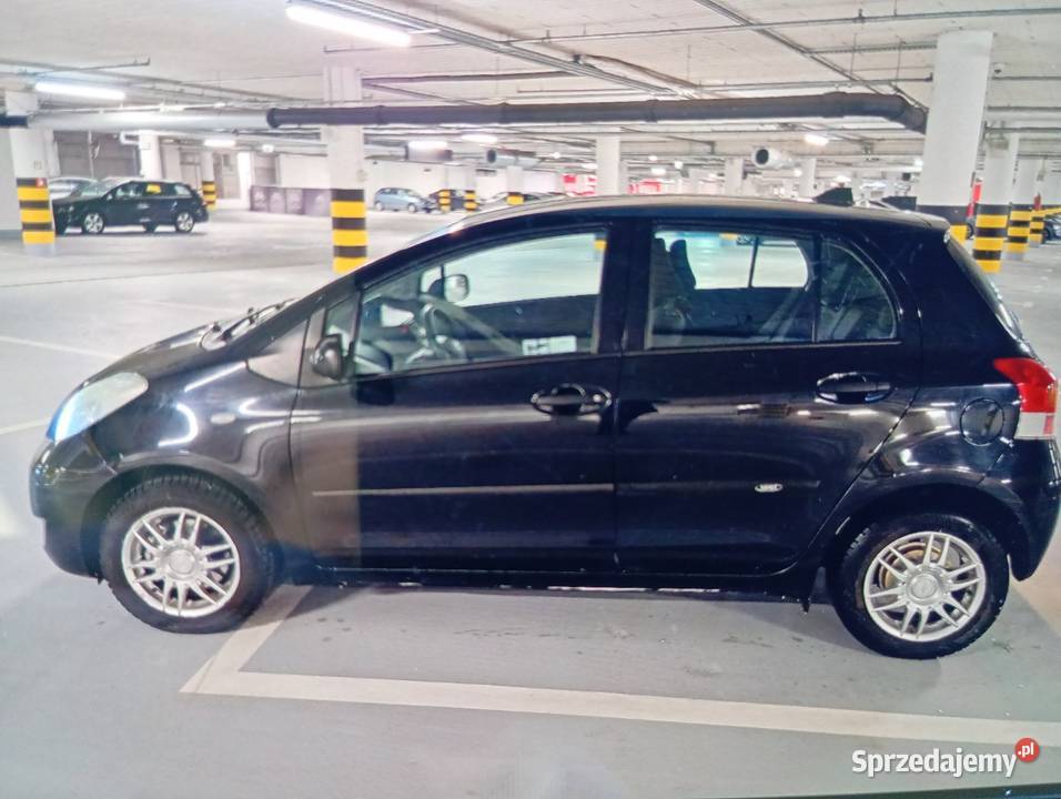 Toyota 10 Benzyna z Polskiego Salonu Toyota mazowieckie Warszawa