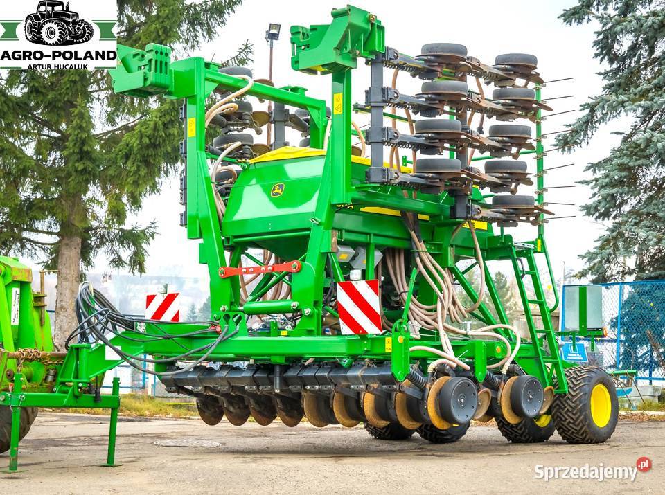 JOHN DEERE 750A 2017 6 M 2649 H GREENSTARISOBUS Kudowa-Zdrój