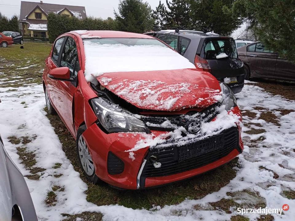 Toyota Yaris 10b Mały przebieg pierwszy Cyców