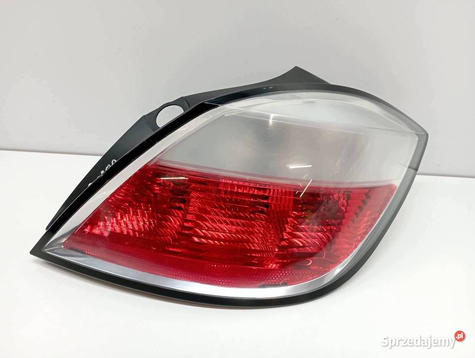 LAMPA TYŁ PRAWA 5D HB Opel Astra III 20042014 H Oświetlenie świętokrzyskie