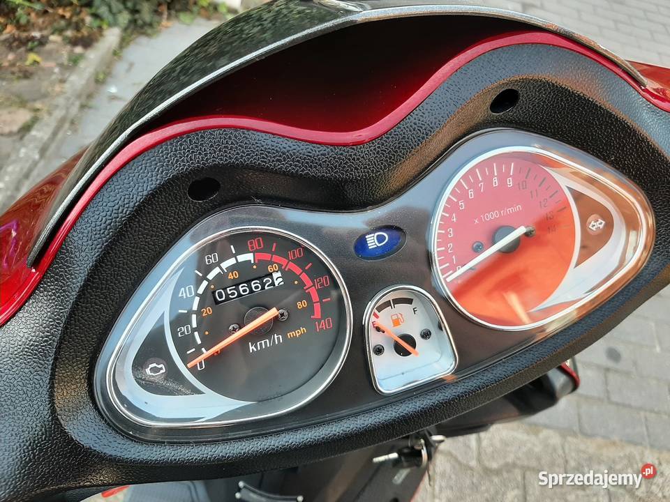 Mega zadbany maxi skuter Zipp Quantum RC 125ccm 5662km Zipp wielkopolskie Tuczno