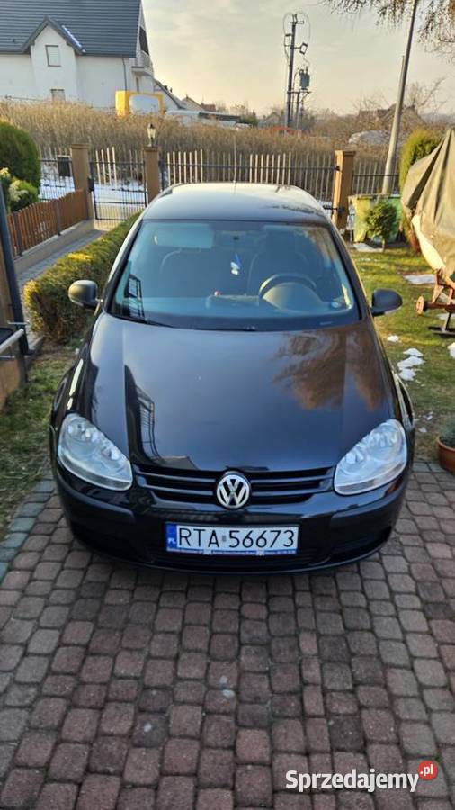 Volkswagen Golf 5 manualna Stalowa Wola sprzedam