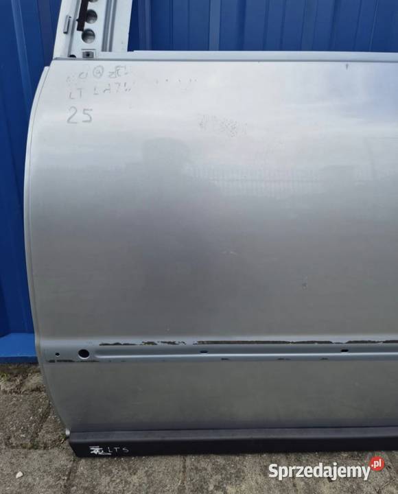 DRZWI TYŁ LEWY LEWE VW PASSAT B5 FL SEDAN LA7W Karoseria Działoszyce