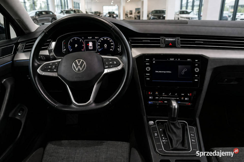 Volkswagen Passat Variant 2023 uszkodzone drzwi czujnik parkowania podlaskie sprzedam