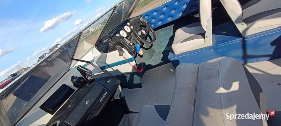 Łódka łódź bayliner capri panel foto kanapy Pułtusk