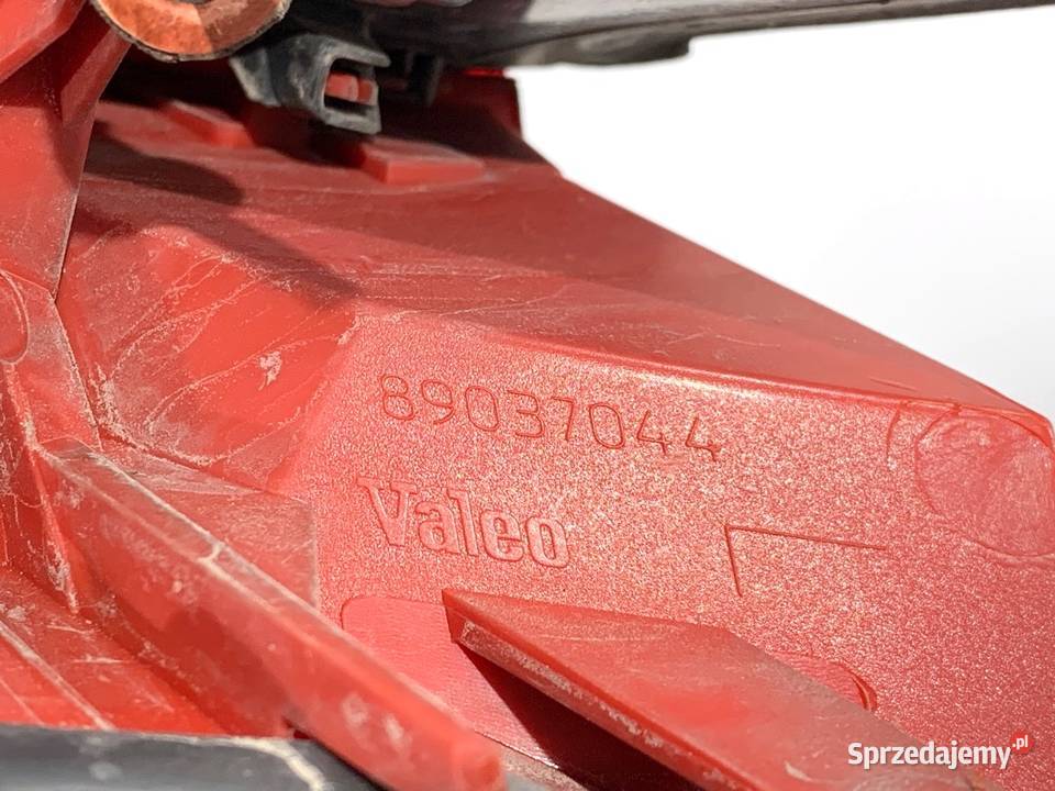 LAMPA LEWY TYŁ AUDI A6 C6 4F9945095H Kombi 0411