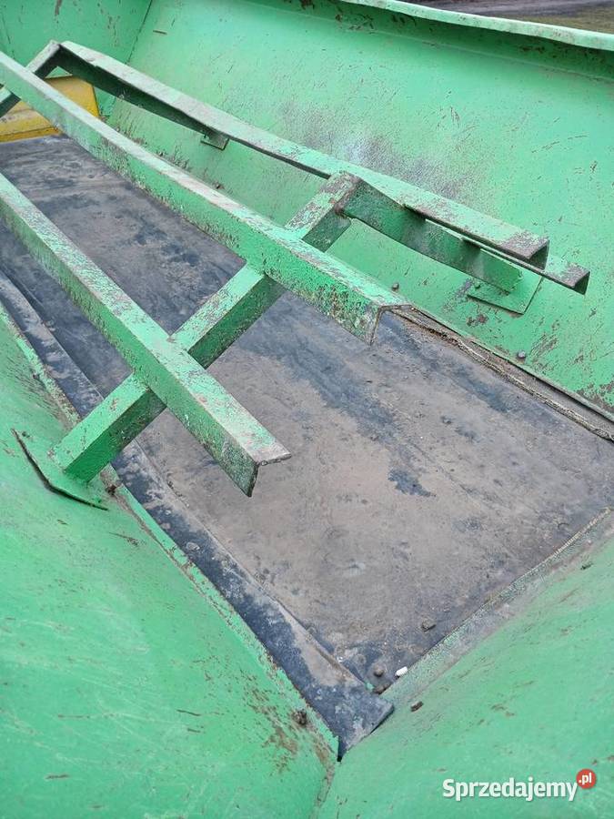 Rozsiewacz wapna rcw3piastwapniarka nieuszkodzony Rzgów